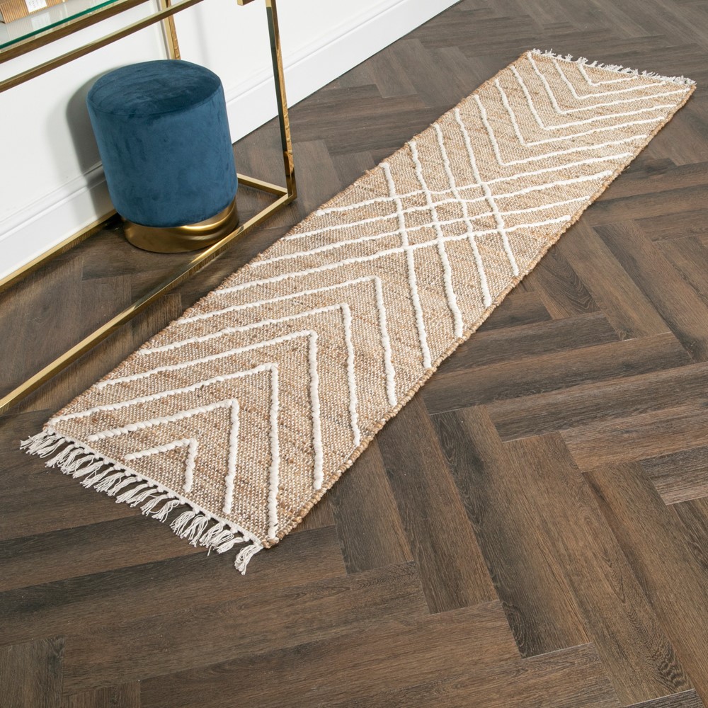 Malie Boho Cross Jute Tassel Runner Rug in Natural